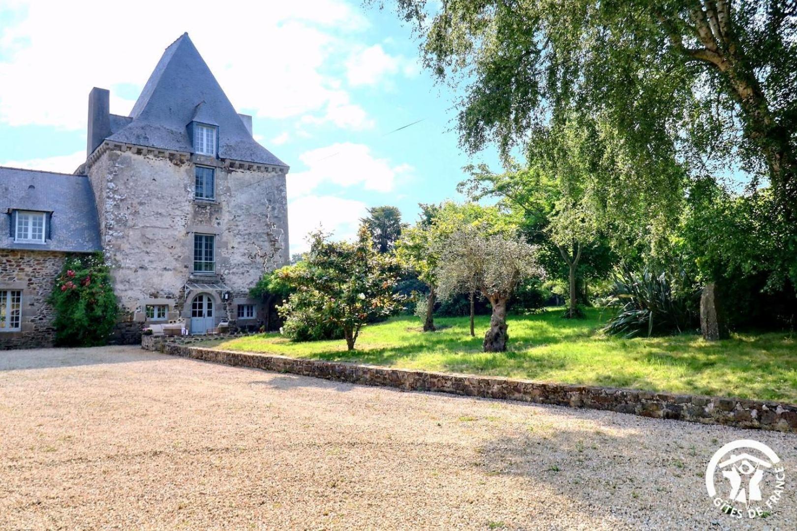 Manoir De Sevin Bed & Breakfast Plerguer Bagian luar foto